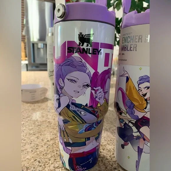 K-pop demon hunters 30oz tumbler - Picture 4 of 7